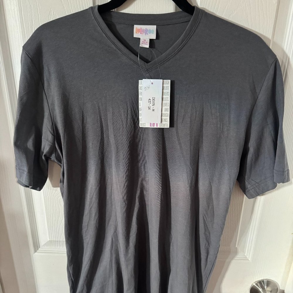 LulaRoe Devin Tee  NWT  Size M